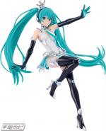 「レーシングミク 2013Ver.」の名作1/8スケールフィギュアをプラモデル化新プラモデルブランド「Reincarnation」第1弾アイテムを素組みレビューのイメージ